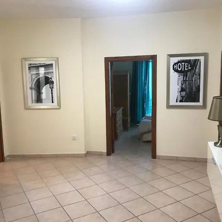 Let Me Host -terrazza Court- *
